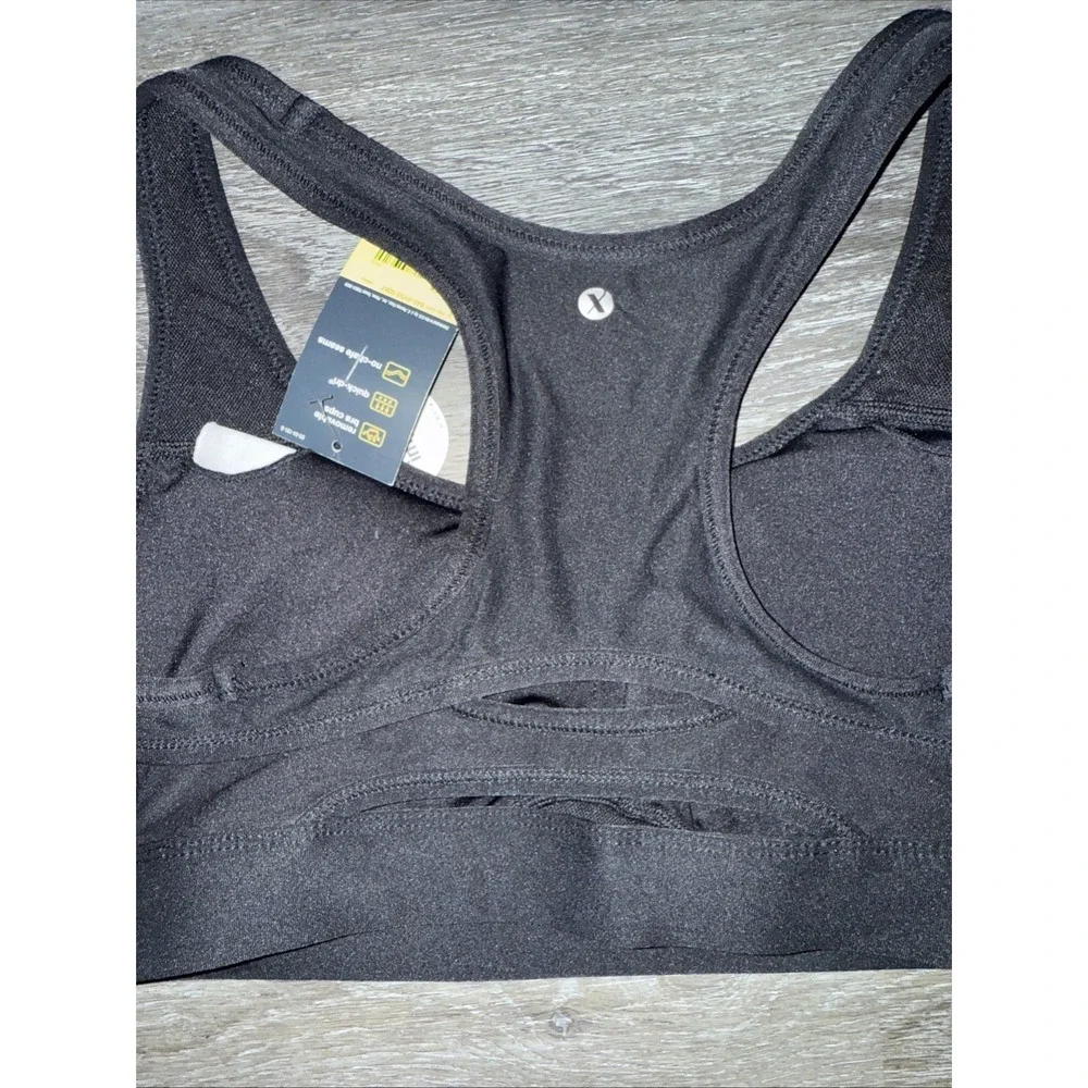 Women's size small Black Sports Bra Quick Dry‎ Removable Pads, Medium Support